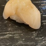 鮨 波づき - ホタテ