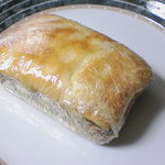  ジュリエッタ - ラップに包まれ簡易包装。