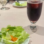 イタリア料理　トラットリア　レガーロ - グリーンサラダ、カリモーチョ