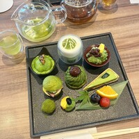 RESTAURANT 1899 OCHANOMIZU - 【夏限定 1899アフタヌーンティープレート】
                    ・抹茶モンブラン
                    ・抹茶かき氷
                    ・抹茶タルト
                    ・抹茶アイス
                    ・抹茶ティラミス
                    ・果物
                    ・抹茶黄身寿司
                    ・抹茶ハンバーガー
                    ・抹茶ポテトサラダ
