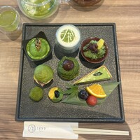 RESTAURANT 1899 OCHANOMIZU - 【夏限定 1899アフタヌーンティープレート】
                    ・抹茶モンブラン
                    ・抹茶かき氷
                    ・抹茶タルト
                    ・抹茶アイス
                    ・抹茶ティラミス
                    ・果物
                    ・抹茶黄身寿司
                    ・抹茶ハンバーガー
                    ・抹茶ポテトサラダ