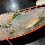 天然海水いけす海陽亭 - イカの活け造り今回は150gで¥3,795