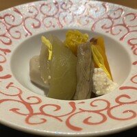 銀座 京都 鮨まつもと - 京野菜の煮物　一つ一つのお野菜の美味しさが分かるように丁寧にお料理されています。