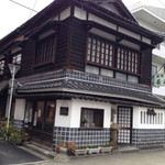 Junkissa Chouju - 2014年4月。60年の歴史を誇る、建物。