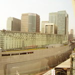 Toukyou Kaikan Ginza Sukai Raunji - 手前=国際フォーラム、奥=ブリックスクエア・TOKIA、丸ビルなど。
