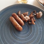 Radisson Blu Hotel, Bordeaux - ソーセージとマッシュルーム