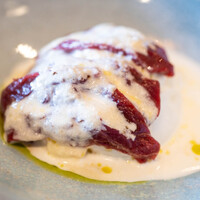 La Stalla - 2024.9 出来立て自家製ブッラータ 会津産馬肉 バーニャカウダソース（ブッラータ、ニンニク、自家製アンチョビ、オリーブオイル）