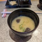 藤鮨 - 味噌汁（椎茸）
