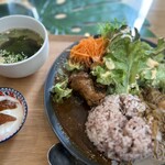 cafe Sith - 料理写真:2種あいがけ（スパイスカレー&スリランカカレー）
1200円