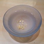 ムツゴロウ - 普通の日本酒をお願いしたら、金粉入りになりました(笑)