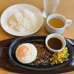ガスト - 鉄板目玉ハンバーグ-オニオンソース+ライス ¥870-