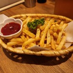 とりちゃん - たまに食べたくなる、揚げたてポテトフライ(笑)