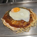 ちんちくりん - 豚玉そば+豚肉・目玉焼きトッピング