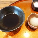 旬彩 天ぷら 心来(しんら） - 勿論、天つゆ と、大根下ろし も用意されています。