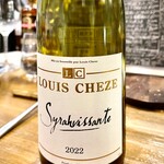 渡辺料理店 - 2本めはメインに備えてローヌのシラー　樹齢の若いブドウのみ使用しています