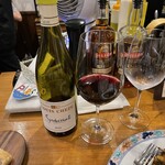 渡辺料理店 - ワインが1本じゃ足りなくて同じものをグラスでもらいましたｗ