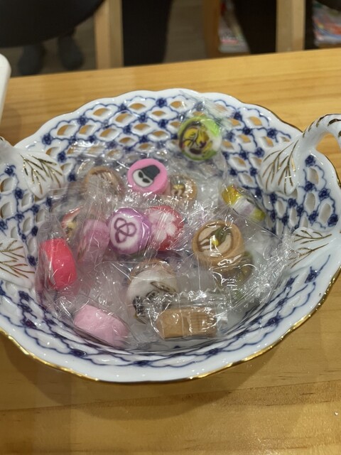 Cafe salon MANA photo 2