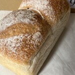 人舟 - 食パン 580円／小麦、酵母、菜種油、きび糖、蜂蜜、塩