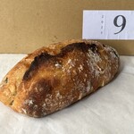 人舟 - 紫蘇茗荷パンチェッタ 380円／小麦、酵母、米粉、パンチェッタ、みょうが、紫蘇、蜂蜜、塩、七味