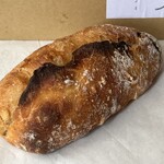 人舟 - 紫蘇茗荷パンチェッタ 380円／小麦、酵母、米粉、パンチェッタ、みょうが、紫蘇、蜂蜜、塩、七味