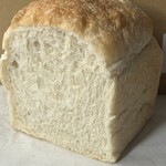 人舟 - 梨酵母食パン 360円／小麦、酵母、はちみつ、バター、塩