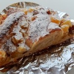 ブーランジェリータニグチ - マロングラッセとさつまいものデニッシュ230円