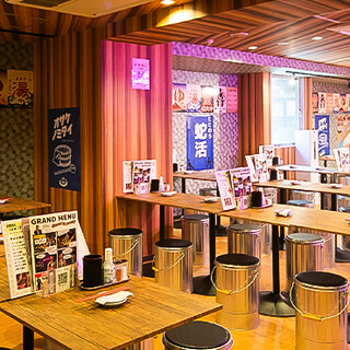 大人数宴会もOK！銭湯をイメージした居心地の良い店内