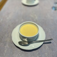 THE UPPER - 