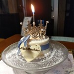 梅田 ブルーバード - ケーキは、2〜3人前　リボンの色は選べます