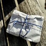 Pasteleria Otaegui - お土産もたくさん買ったのですが、そのすべてを一つ一つ丁寧にラッピングしてくださり、とても温かみのあるパン屋さんです。