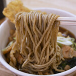 立ち喰いそばうどん 松石 - 辛味肉そば@税込630円、イカ天＠税込180円