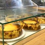 La Viña - 次々と焼き上がるようですよ。