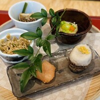 対馬のどぐろとイカ活き造り 博多 魚蔵 都ホテル店 - 