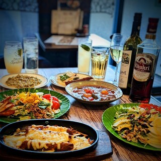 カレー・ナン食べ放題など、宴会におすすめなコースが充実！