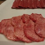 焼肉 ジャンボ - 