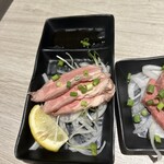 めしや因すけ - ラム肩ロース刺し