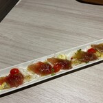 めしや因すけ - 鮪のカルパッチョ自家製山葵風味ソース