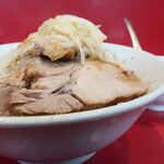 ラーメン二郎 - ラーメン半分＋青ネギうずら