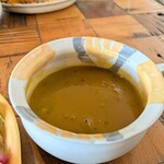 KAZRO DELI KAMAKURA - バターナッツとかぼちゃのスープ。スパイスがほんのり効いてて、甘くて美味しい。