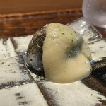 鮨 三心 - ●鰯炭火焼きと秋茄子のピューレ（ビネガー仕立て）、カボスで香り付け