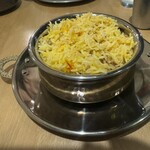 鎌倉バワン - ビリヤニ、この下にマトンが隠れてます
