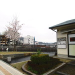 しみず食堂 - お隣のお店