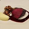 ラ・トラース - お肉料理　エゾ鹿、パースニップ、ピエドムートン（フランスの鹿舌茸）