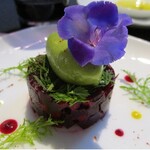 ラ ターブル ドゥ ジョエル・ロブション - ビーツとアボガドのコンポート