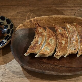 月琴の小さな餃子屋さん_1