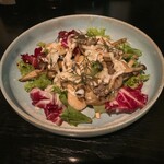 山下食堂 - 海老と茸のサラダ　ゴルゴンゾーラソース