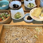 おばんざい・炙り焼き・酒 菜な - そばとちらし寿司ランチ