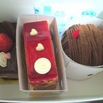 パティスリー リョーコ - バレンタイン仕様のケーキ