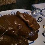 カレーとハンバーグの店　バーグ - 薄いがとてもおいしいカツ