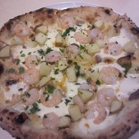 イタリアーナ エノテカ ドォーロ - 海老と新じゃが芋、アンチョビのピッツア（1,200円）